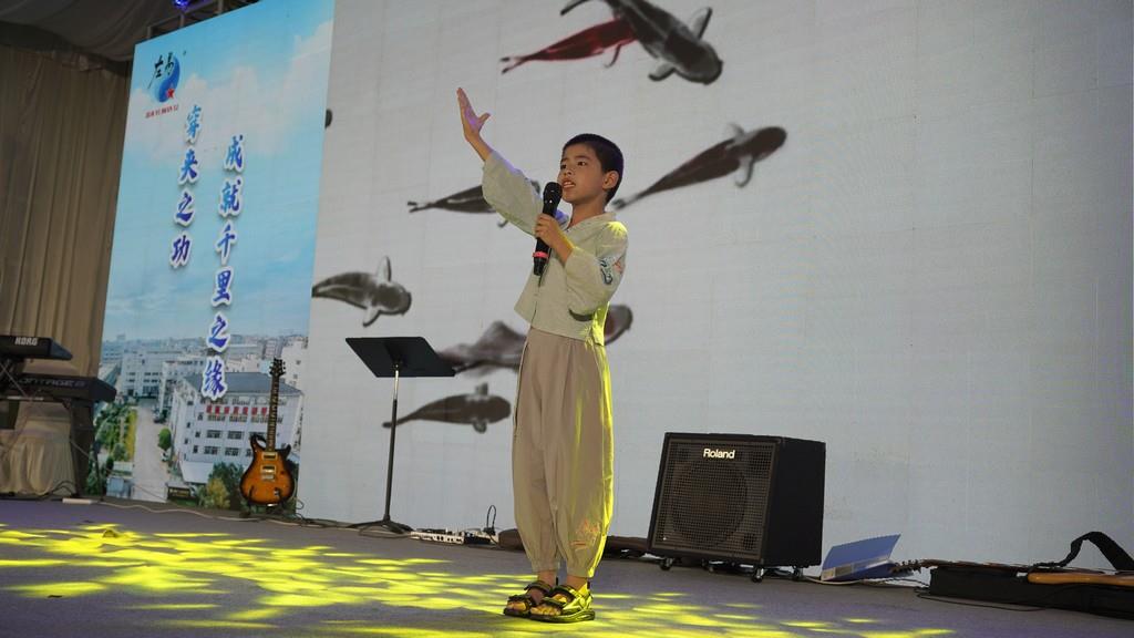 已压缩_图16满江红.jpg